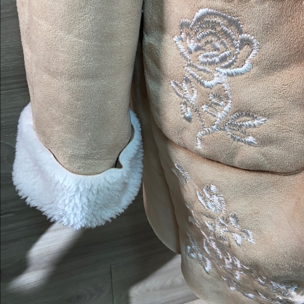 Embroidered floral long faux fur/suede jacket - Picture 5 of 7